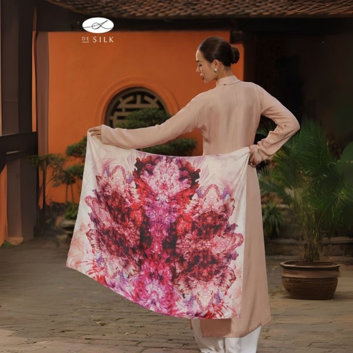 Khăn lụa vuông Hoa lan tím 100*100cm